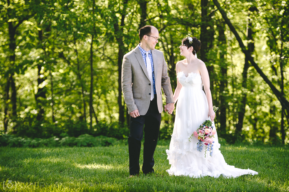 bride-and-groom-forest-wedding
